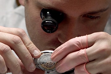 沈阳江诗丹顿手表洗油保养地址